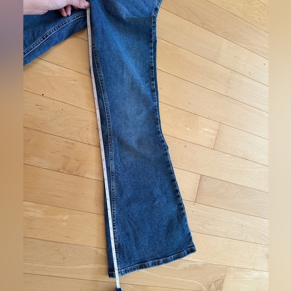 Topshop Jaime Flared Jeans size 26x28 - Picture 6 of 6